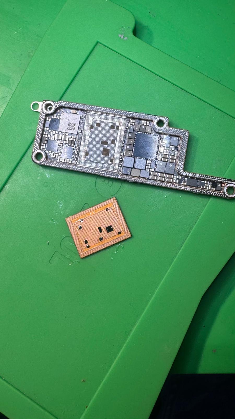 iPhone 16 Pro Max A18 Pro CPU pad temizliği anakart